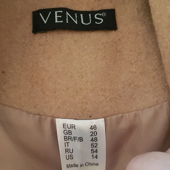 Very Nice Venus High Low Camel Colored Wool Blend Coat Sz 14 - Picture 3 of 5